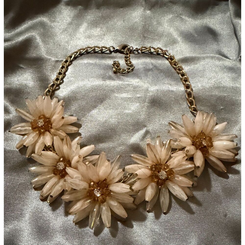Vintage 1950s Lucite Floral Statement Necklace Ivory Daisy Rhinestone Bib